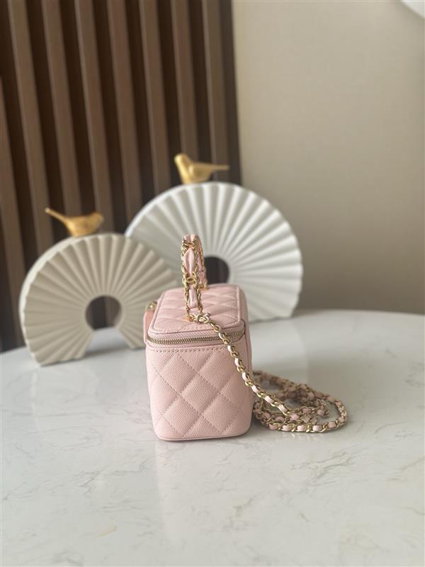 2026131222431559 590